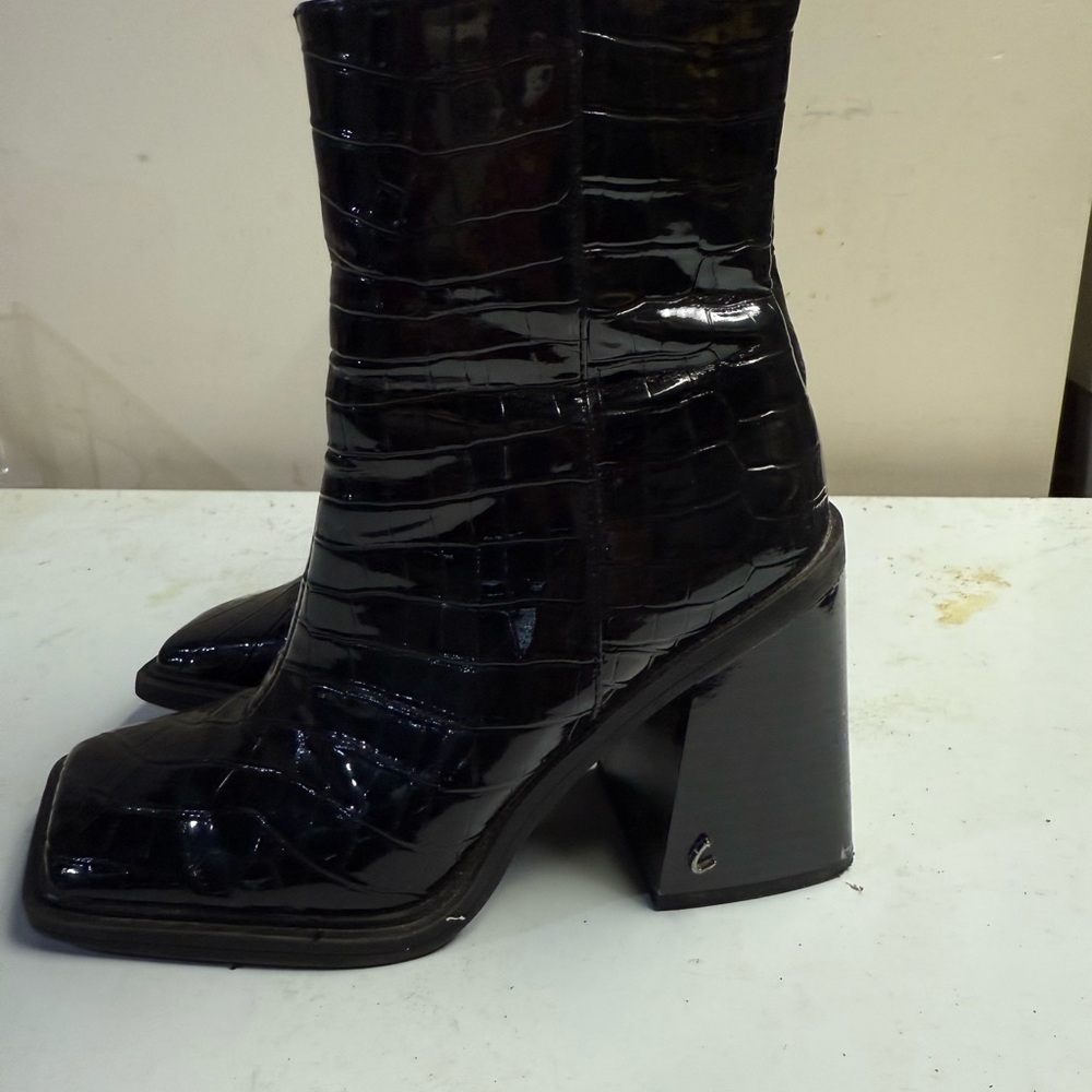 Sam Edelman Glossy Black Croc Heeled Boots